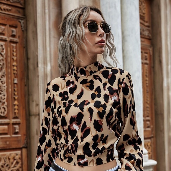 Leopard print top - Picture 2 of 2